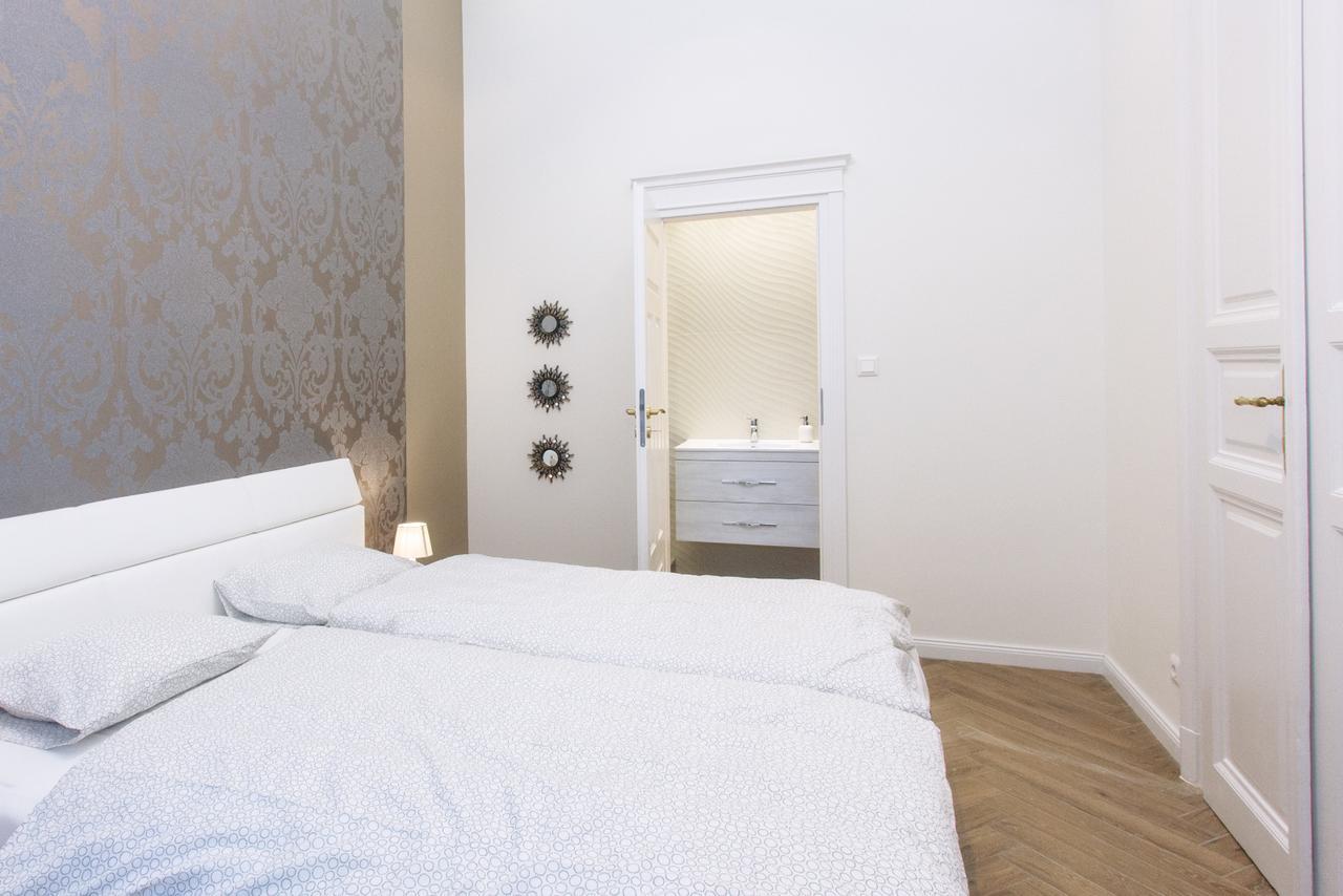 Jenny Luxury Two Bedrooms Apartment. بودابست المظهر الخارجي الصورة